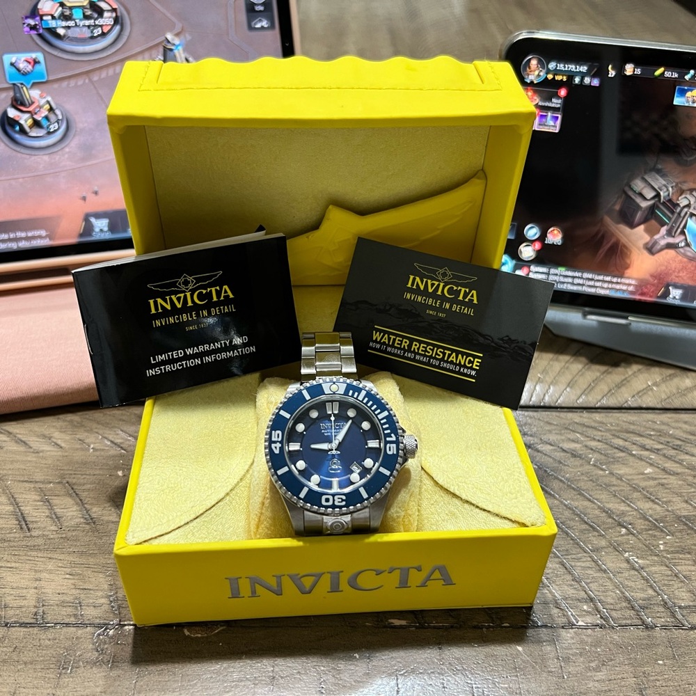 Invicta Grand Diver Model#19799 (Rare Piece)